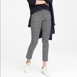 Ann Taylor Checkered Sloan Crop